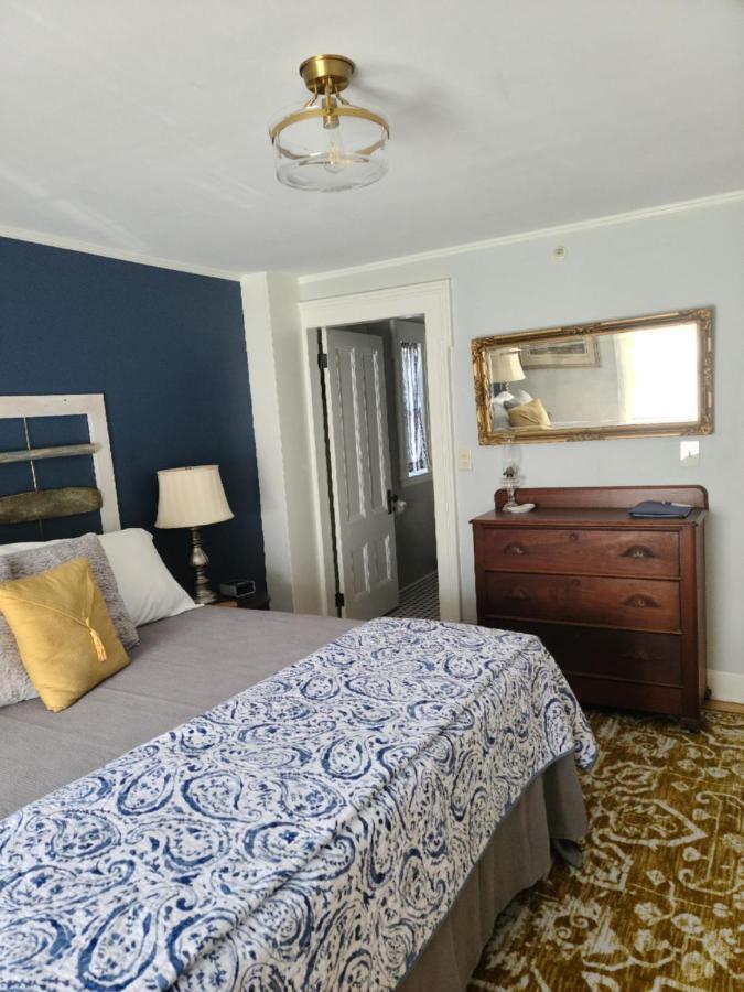 Benjamin F. Packard House Bed and breakfast 3*